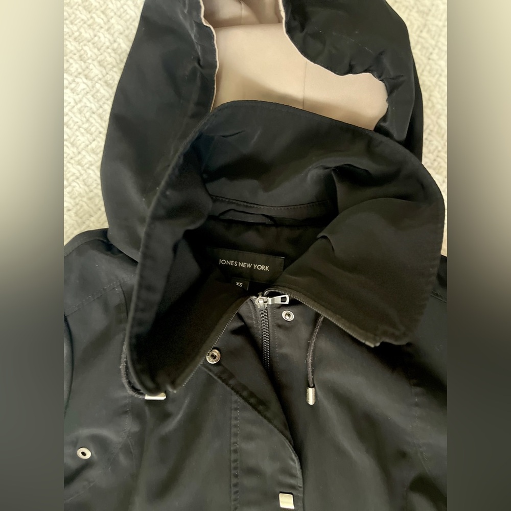 Jones New York Coat Anorak Black Tan Lined Detachable Hood Short Coat SZ:XS-S - Picture 5 of 9